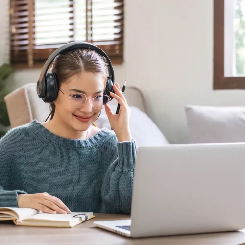 asian-girl-student-online-learning-class-study-onl-2023-11-27-05-07-08-utc